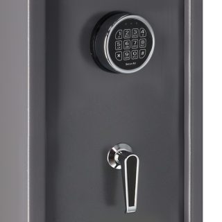 BRIHARD HUNTER 5 E 5 ieročiem