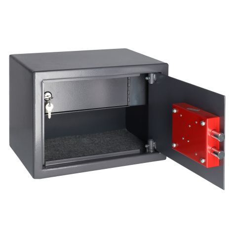 BRIHARD PISTOL & AMMO K